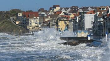Vagues-submersion : voici les 11 départements placés en vigilance jaune ce samedi
