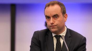 «Le péril qui pèse sur l'économie française c'est l'absence de budget», martèle Sébastien Lecornu