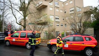 Explosion d'un immeuble dans l'Ain : une personne «manque à l'appel» et les recherches ont repris, annonce Laurent Nuñez