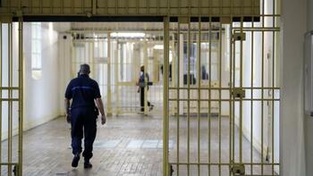 Prisons : le nombre de détenus augmente, la surpopulation carcérale aussi