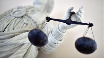 Cergy : une mère et ses trois fils mis en examen après la mort du père, retrouvé ligoté et bâillonné