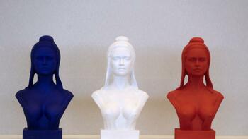 Test civique pour les étrangers souhaitant s'installer en France : 45 minutes, 40 questions... Comment se déroulera&nbsp;(…)