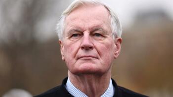 Michel Barnier : un an après sa chute, comment l'ex-Premier ministre est-il resté dans le jeu politique ?