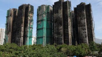 Hong Kong : l'incendie majeur d'un complexe résidentiel, qui a fait au moins 128 morts, est désormais éteint