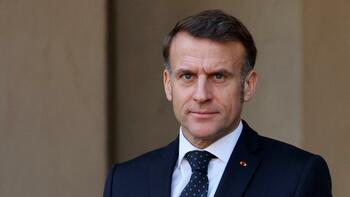 «Des passeurs de temps» : Emmanuel Macron plaide pour l'inscription des bistrots français au patrimoine de l'Unesco