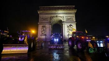 Colère des agriculteurs : une centaine de tracteurs présents dans les rues de Paris, selon le ministère de l'Intérieur