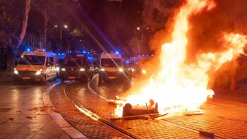 Assurances : le gouvernement veut faire payer les Français pour les futures émeutes