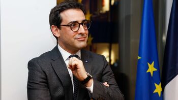 Contribution de la France à l'Union européenne : les leçons de morale de Stéphane Séjourné à l'épreuve des chiffres