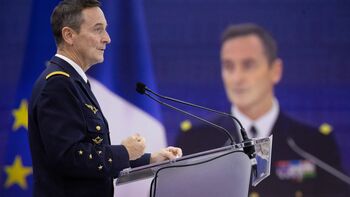 Quand le chef d’état-major des armées Fabien Mandon chargeait la Commission européenne et son projet de « mur de (…)