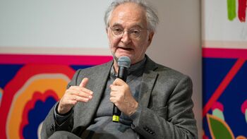 Du sans-frontiérisme au protectionnisme, le spectaculaire revirement de Jacques Attali