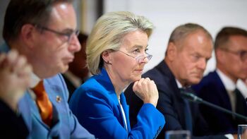 Aide à l’Ukraine et avoirs russes : Ursula von der Leyen veut tordre le bras à la Belgique