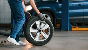 500 euros pour réparer sa voiture ou sa moto : comment bénéficier de cette aide méconnue de la CAF ?