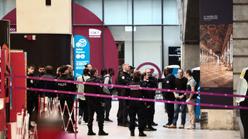 Gare Montparnasse : violent, déjà condamné, interdit de porter une arme... Ce que l'on sait du profil du forcené