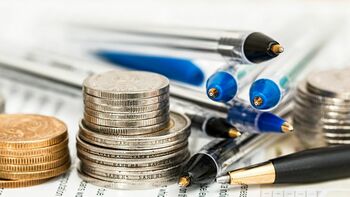 Derrière la restriction du découvert bancaire, l'ombre de l'Europe