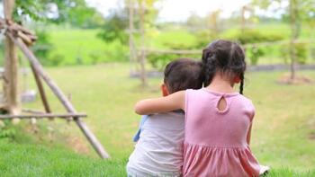 Protection de l’enfance : comment le gouvernement veut-il refonder un secteur en crise ?