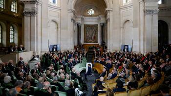 Académie française : combien les académiciens gagnent-ils ?