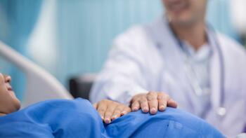 Natalité : la crise se poursuit en France, les naissances en chute par rapport à 2024