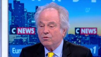 «La France s'effondre depuis des années, tout est à plat, elle a besoin de patriotisme», plaide Franz-Olivier Giesbert