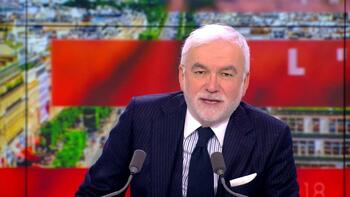 L'édito de Pascal Praud : «Gloire à Emmanuel Macron ! Il est déjà dans le bunker pour préparer notre survie»