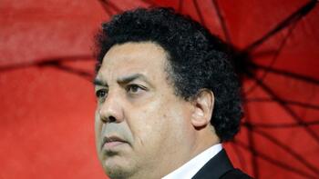 Municipales 2026 : la légende du rugby Serge Blanco annonce sa candidature à la mairie de Biarritz