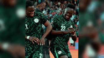 Une croix et un verset : le geste discret des joueurs nigérians face à l’Algérie