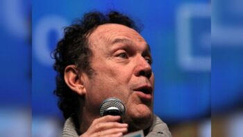 Julien Lepers dénonce les « discriminations » de Delphine Ernotte