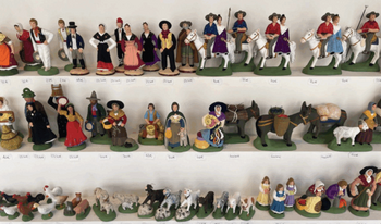 Marseille : marché de Noël et foire aux santons, deux salles, deux ambiances