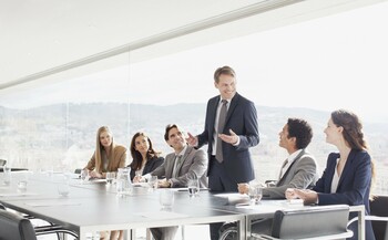 Crises, instabilité politique.... Comment les entreprises s'en sortent