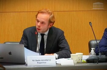 [SATIRE À VUE] Charles Alloncle se penche sur la prime coiffure de Radio France