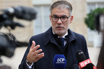 Budget : Olivier Faure met la pression sur le gouvernement et agite la menace d’une censure