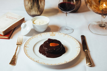 Le Prix Goncourt 2025 : hommage à Colette à la table de Drouant