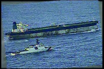 Comment opère la flotte fantôme qui sert au transport clandestin de pétrole