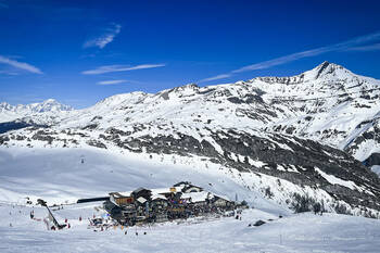 Val d’Isère, Courchevel, Méribel : les prix lunaires de l’immobilier de luxe à la montagne