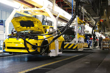 Voiture électrique: Renault va construire deux modèles de Ford dans son usine de Douai