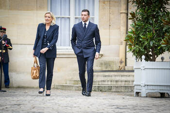 Face à la montée du RN, la résignation des élites politiques