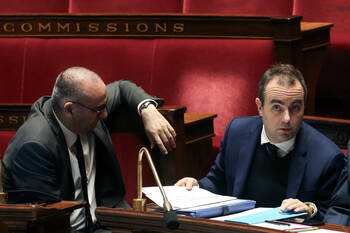 Macron et Lecornu envisageraient une dissolution de l’Assemblée nationale en cas de censure du gouvernement