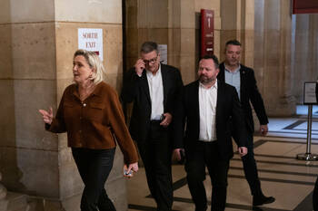 Procès en appel du RN : le parquet général requiert cinq ans d'inéligibilité contre Marine Le Pen, sans exécution&nbsp;(…)