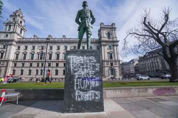 La question trans éclabousse le très vénérable Women’s Institute