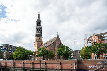 Allemagne : l'AfD veut frapper les Eglises protestantes et catholique au portefeuille