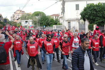 En Italie, la grande fragmentation entre les syndicats face à Meloni
