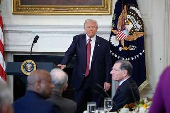 Entre défaites électorales et shutdown, le coup de chaud des républicains de Donald Trump