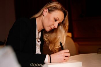 Marion Maréchal, le menhir au féminin qui rassemble le camp patriote