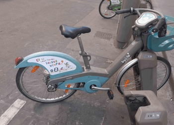 36.000 euros d’amendes pour… des autocollants pro-vie sur les Vélib’ de Paris!